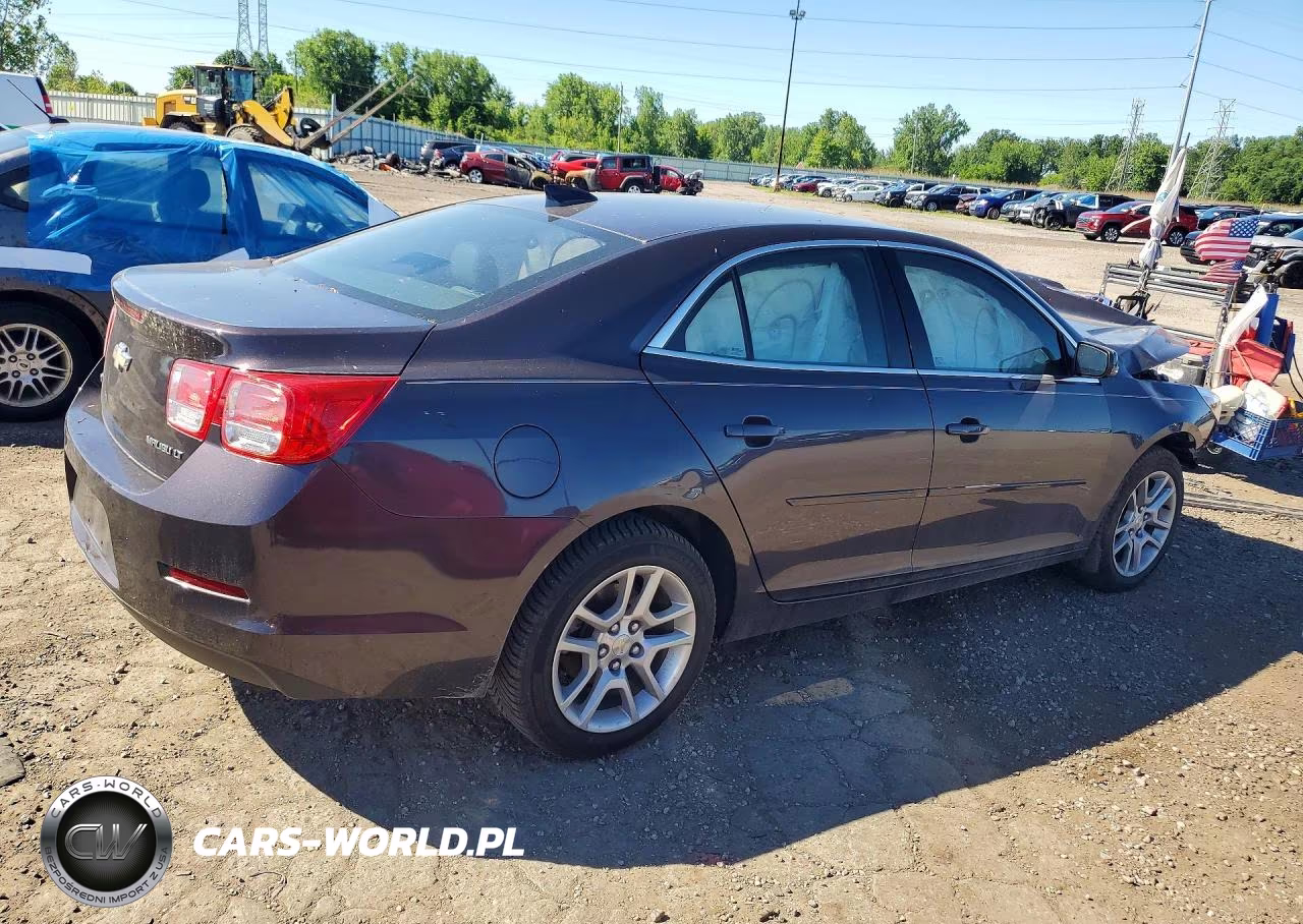 2015 Chevrolet Malibu 1Lt VIN:1G11C5SLXFF204979 - 3
