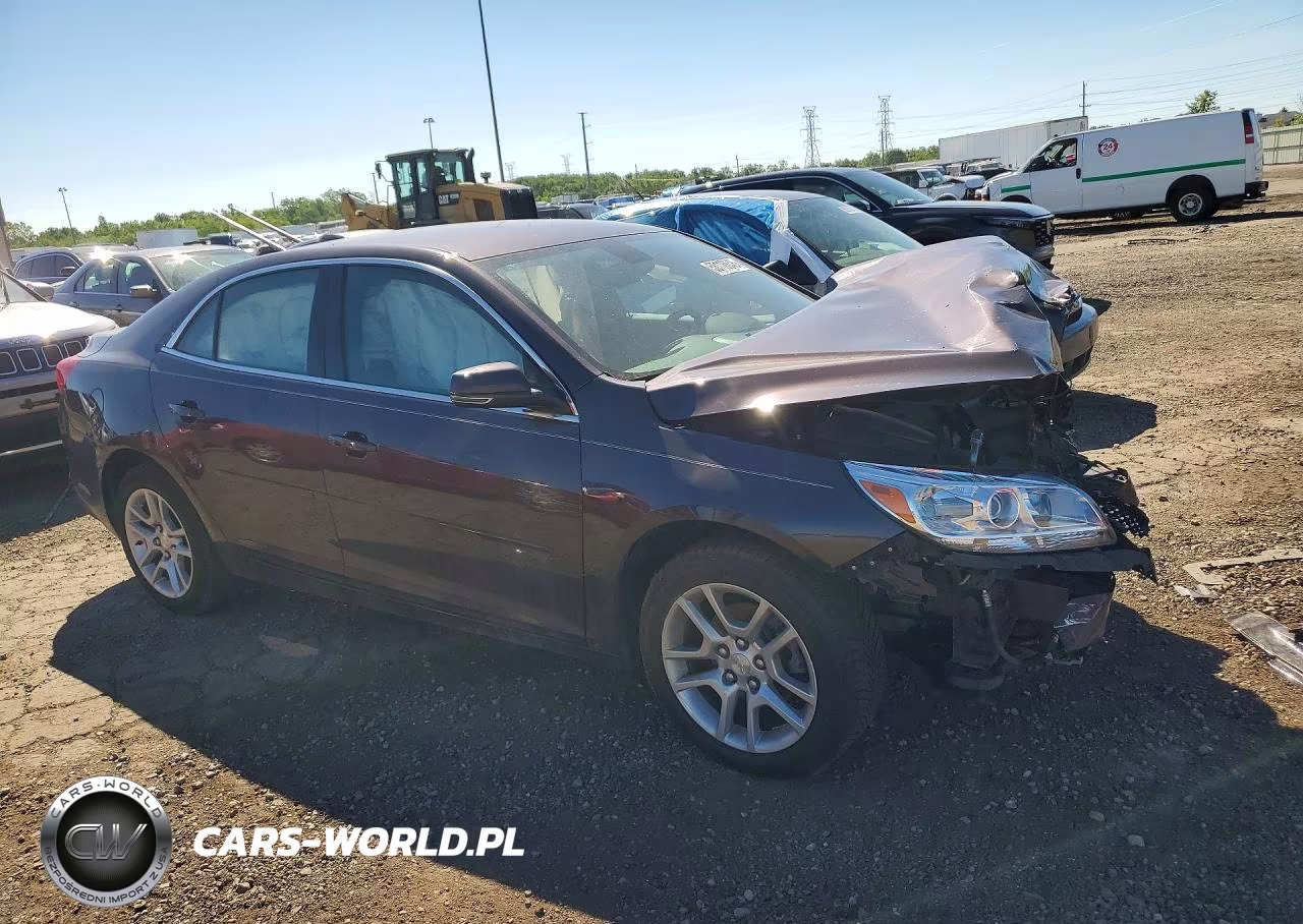 2015 Chevrolet Malibu 1Lt VIN:1G11C5SLXFF204979 - 4