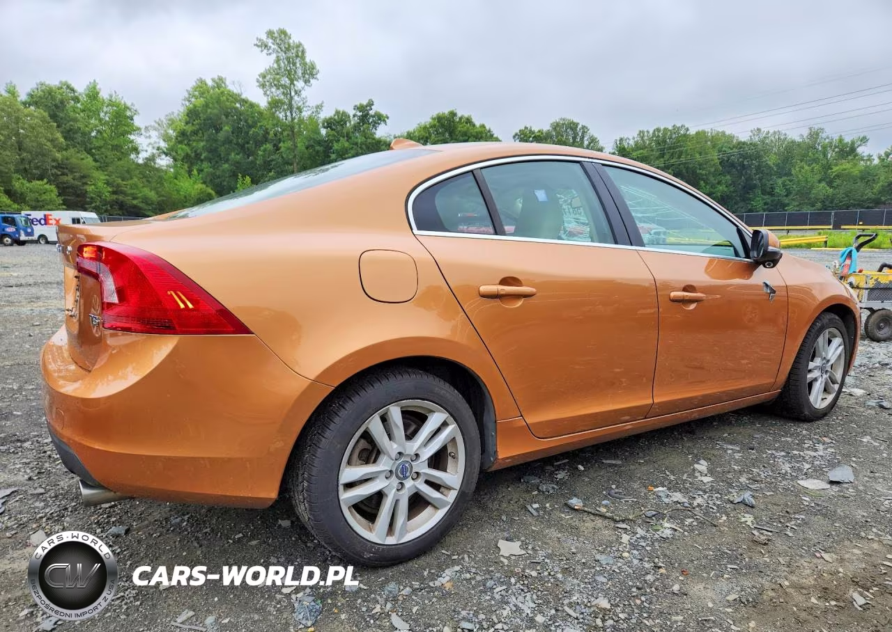 2013 Volvo S60 T5 VIN:YV1612FS6D2198728 - 3