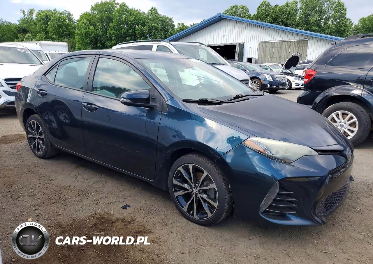 2017 Toyota Corolla Se VIN:2T1BURHE9HC782141 - 4