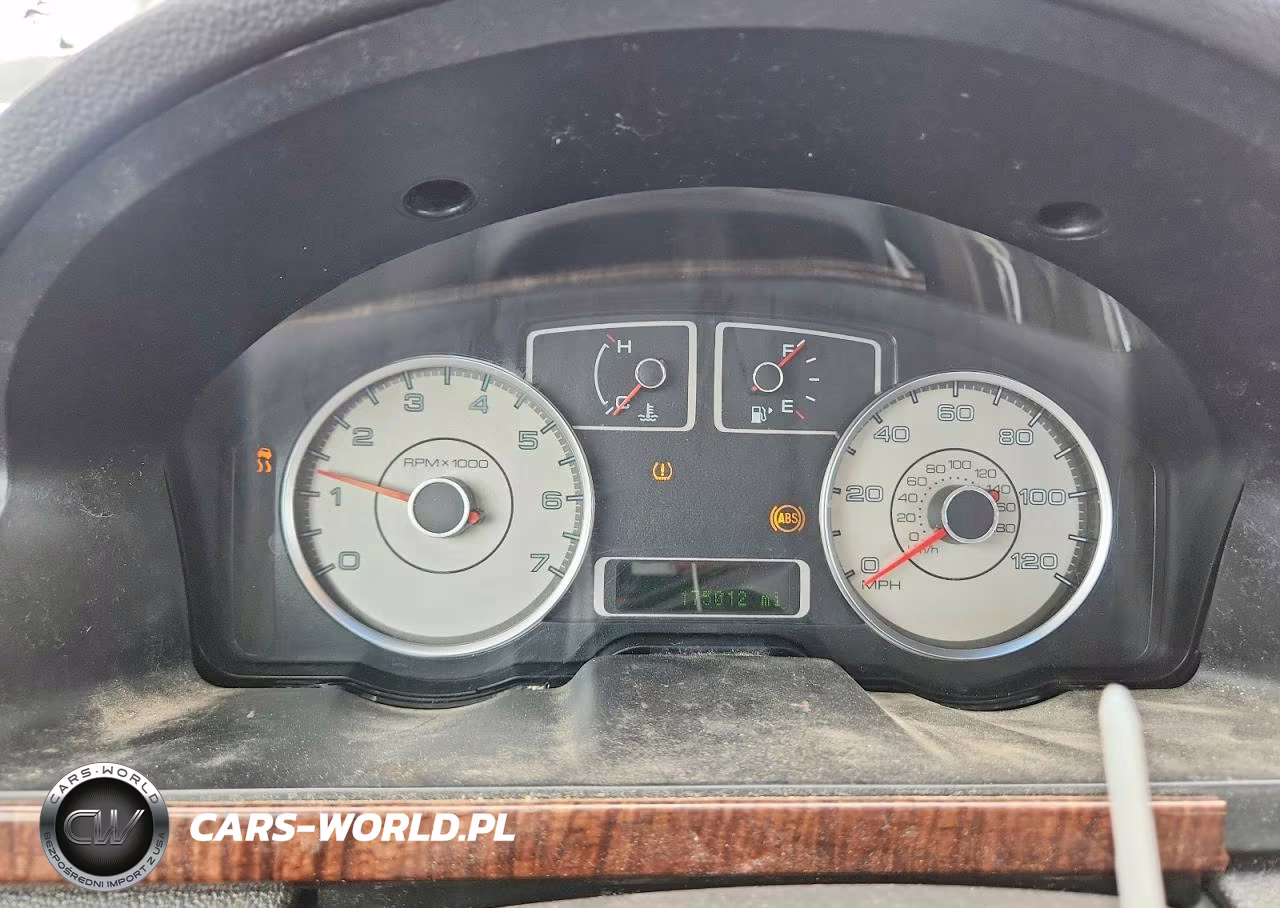 2008 Ford Taurus Limited VIN:1FAHP25W08G135088 - 9