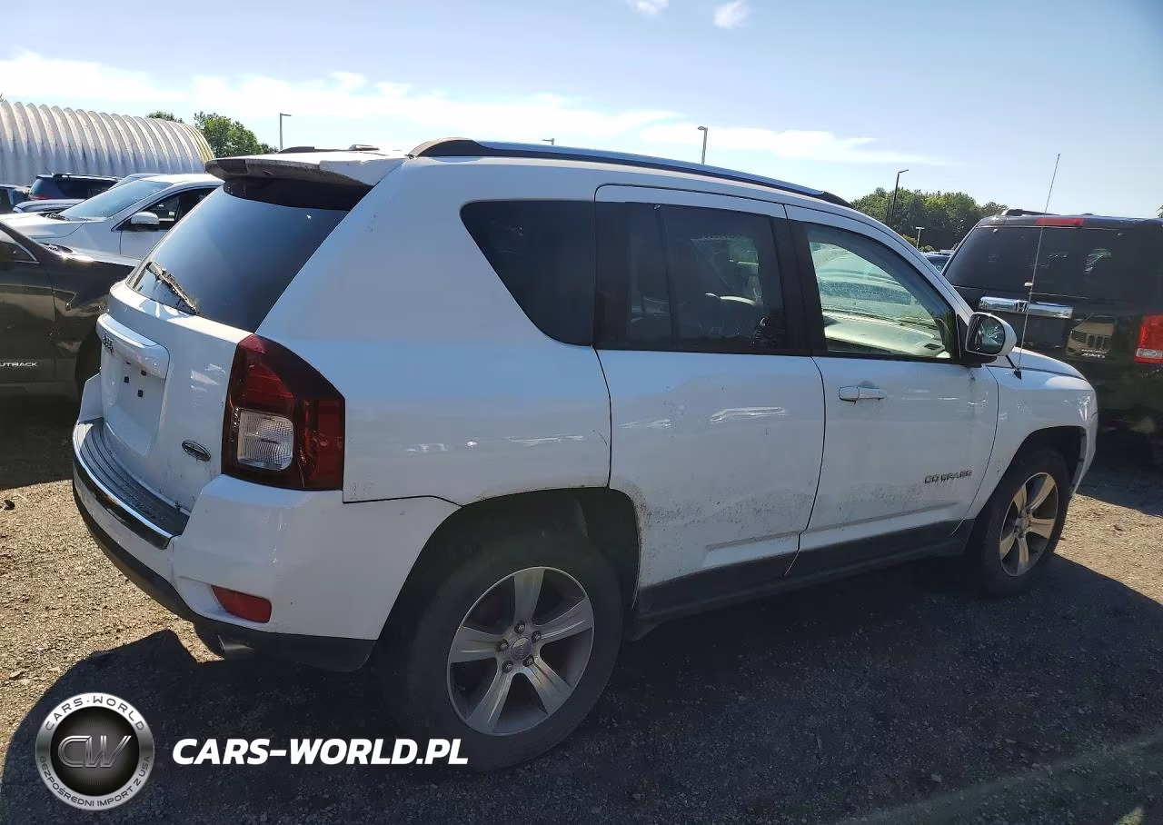2017 Jeep Compass Latitude VIN:1C4NJDEB4HD108663 - 3