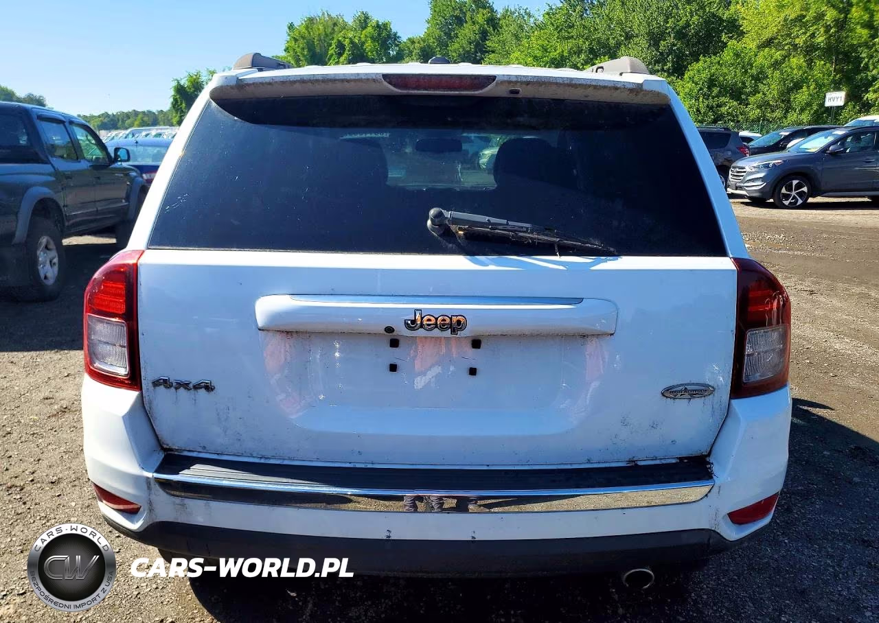 2017 Jeep Compass Latitude VIN:1C4NJDEB4HD108663 - 6