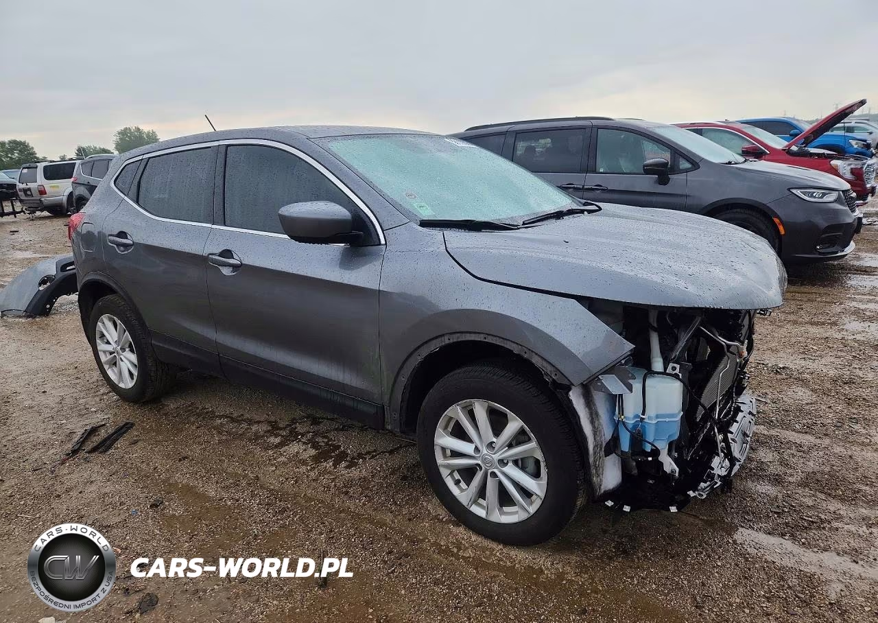 2017 Nissan Rogue Sport S VIN:JN1BJ1CR9HW133096 - 4