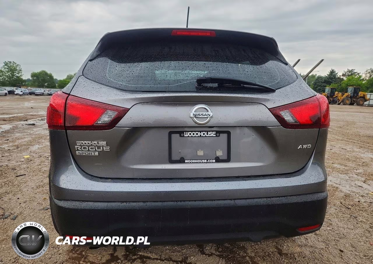 2017 Nissan Rogue Sport S VIN:JN1BJ1CR9HW133096 - 6