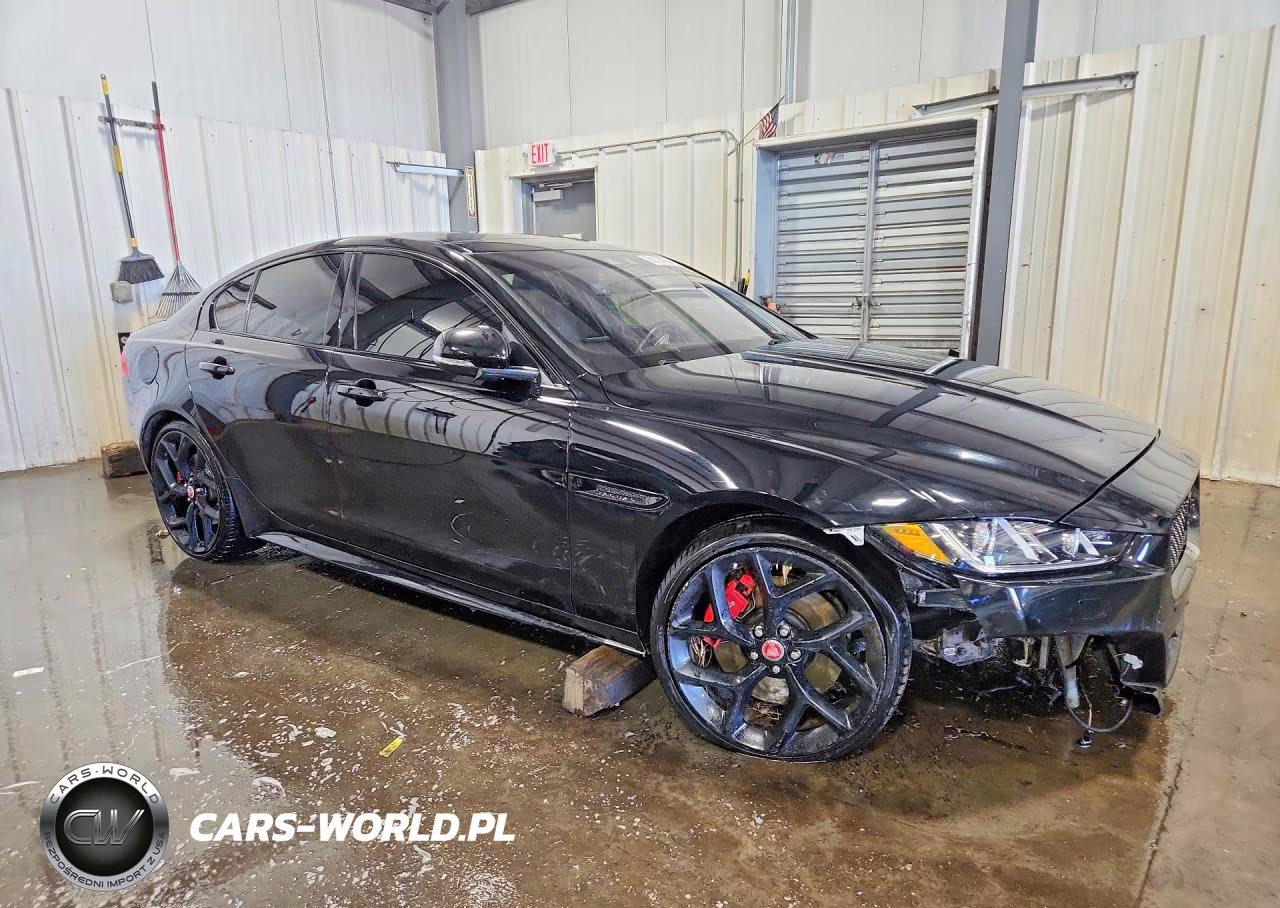 2019 Jaguar Xe S VIN:SAJAG4FVXKCP48901 - 4