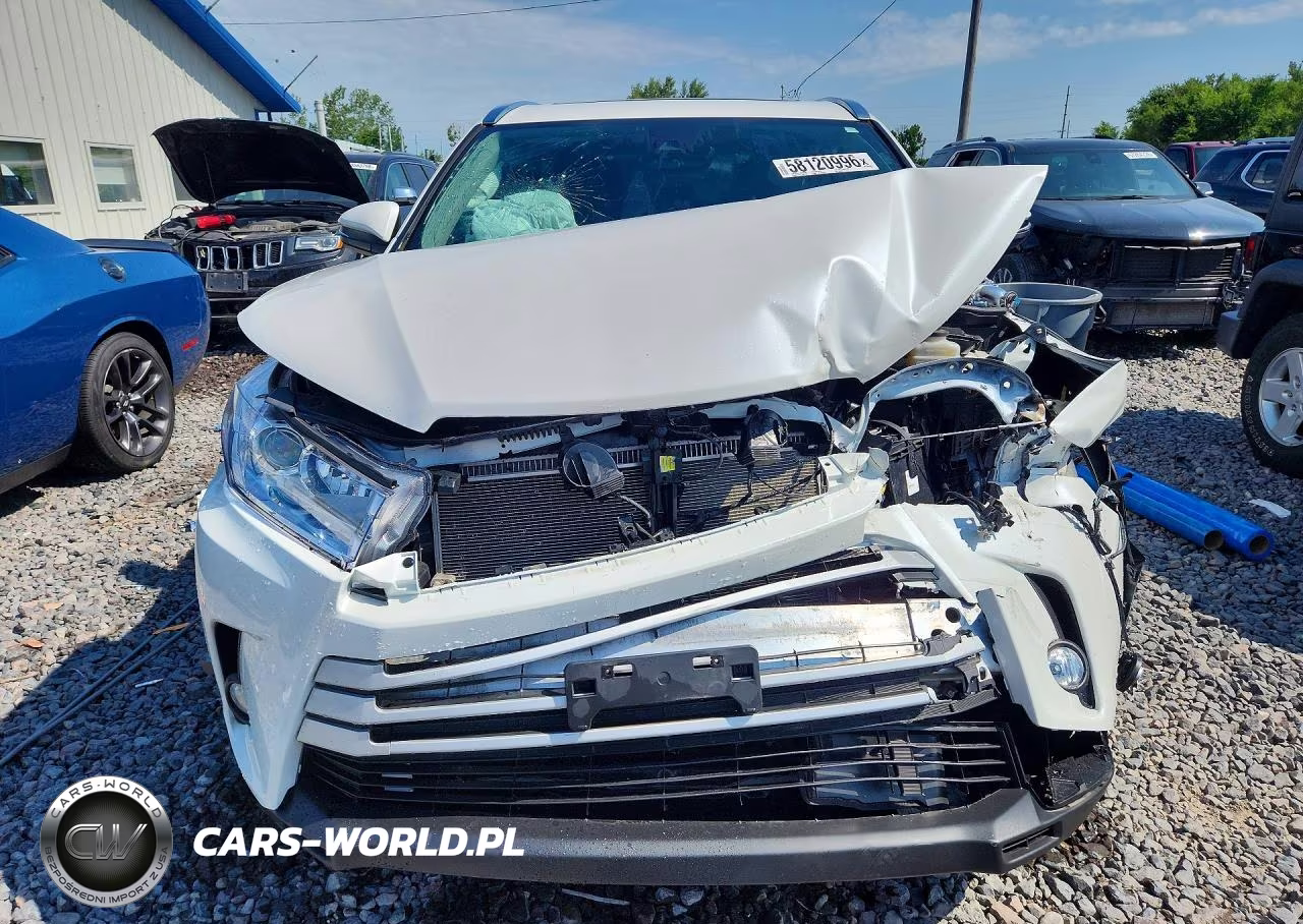 2019 Toyota Highlander Xle VIN:5TDJZRFH2KS939078 - 5