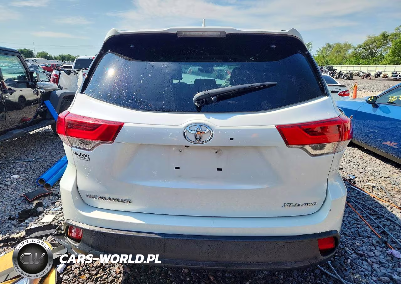 2019 Toyota Highlander Xle VIN:5TDJZRFH2KS939078 - 6