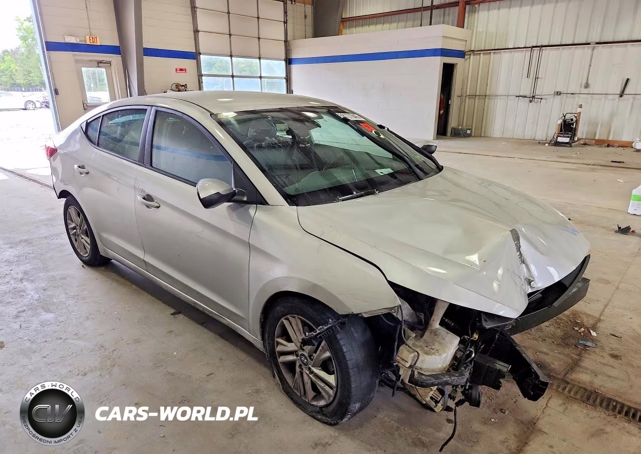 2020 Hyundai Elantra Sel VIN:5NPD84LF2LH529605 - 4
