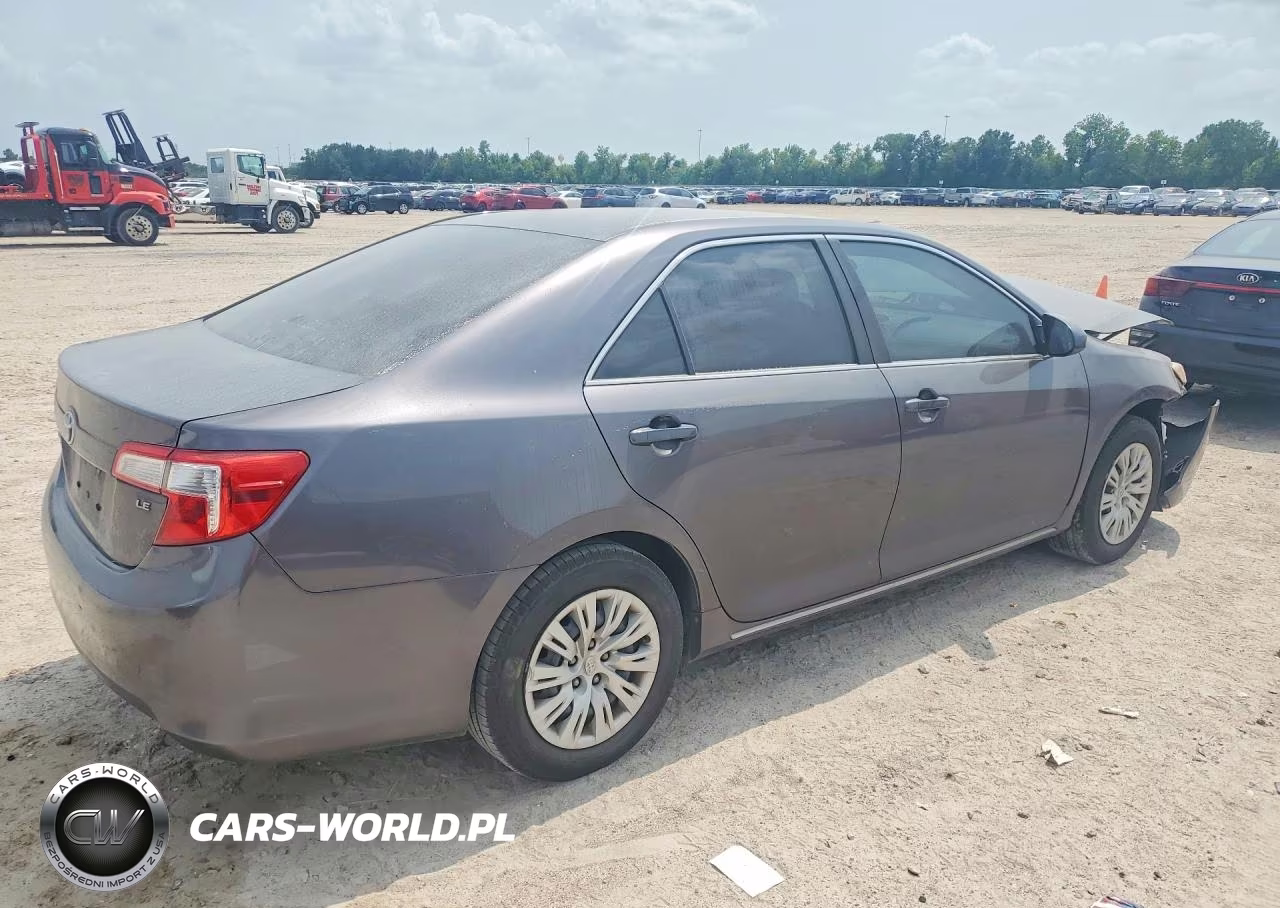 2014 Toyota Camry Le VIN:4T4BF1FK0ER436645 - 3