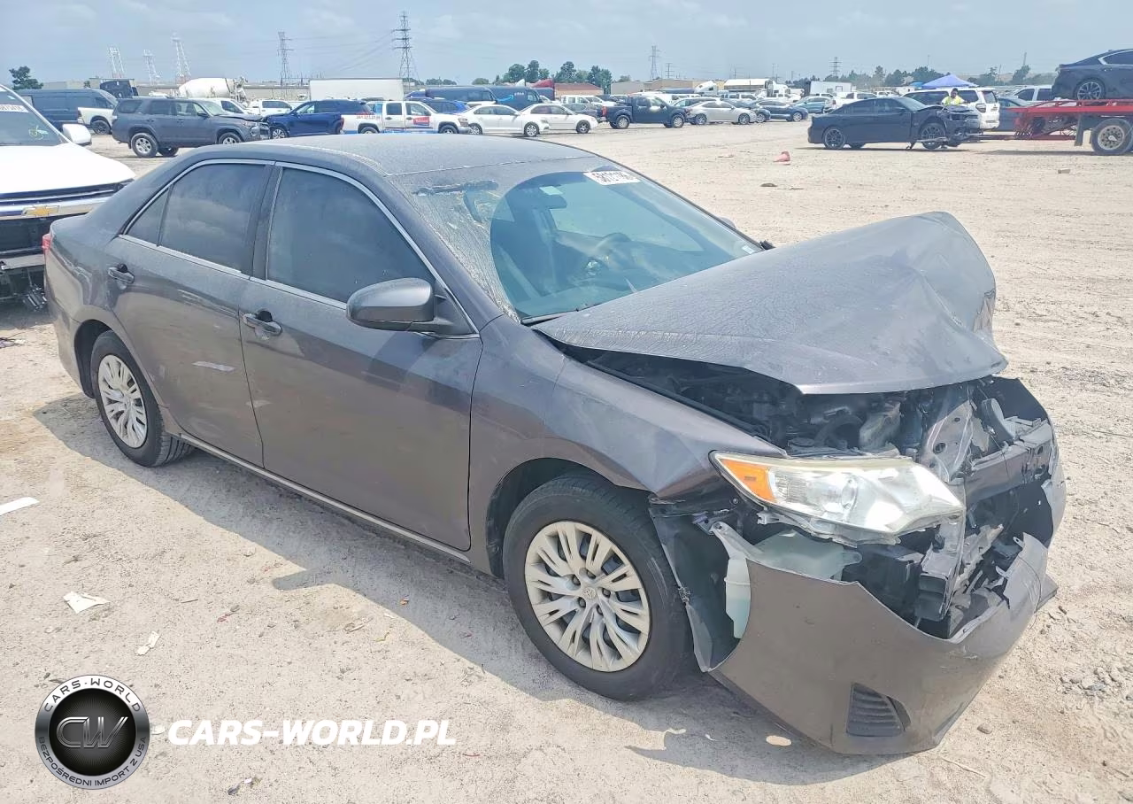 2014 Toyota Camry Le VIN:4T4BF1FK0ER436645 - 4