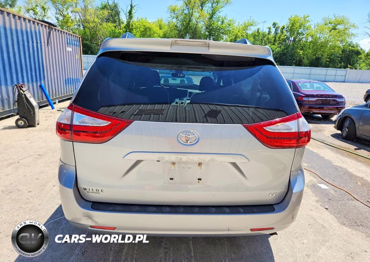 2018 Toyota Sienna Le VIN:5TDKZ3DC3JS914116 - 6