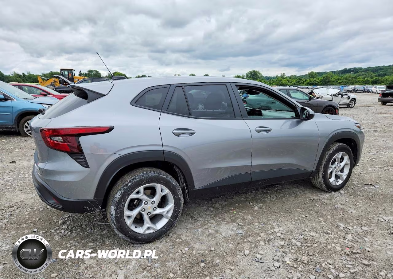 2024 Chevrolet Trax Ls VIN:KL77LFE29RC214674 - 3