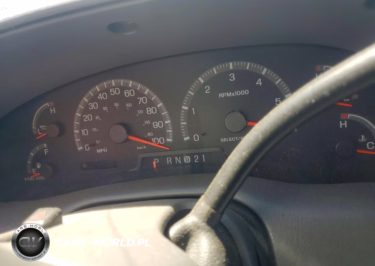 1999 Ford Expedition VIN:1FMPU18L4XLA98851 - 9