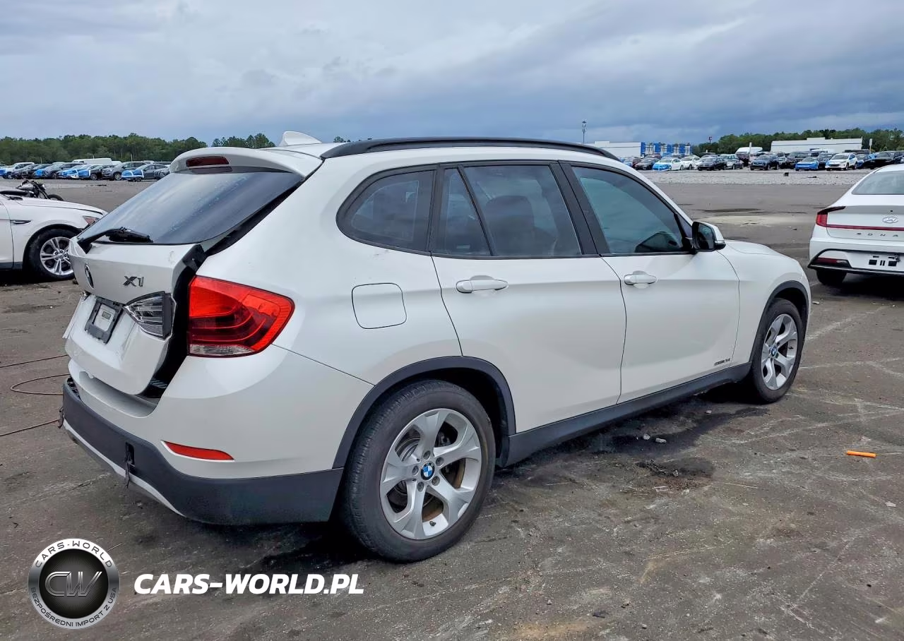 2015 BMW X1 Sdrive28I VIN:WBAVM1C59FVZ94521 - 3