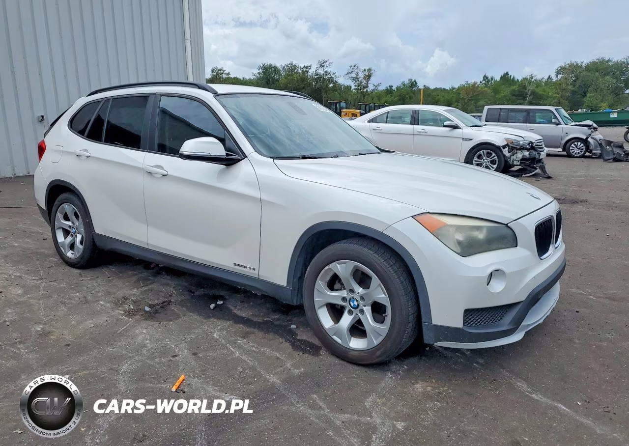 2015 BMW X1 Sdrive28I VIN:WBAVM1C59FVZ94521 - 4