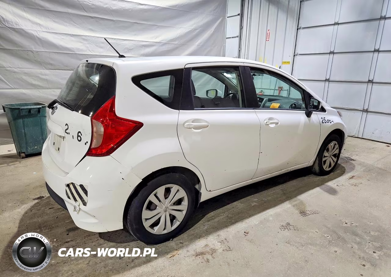 2017 Nissan Versa Note S Plus VIN:3N1CE2CP4HL352986 - 3