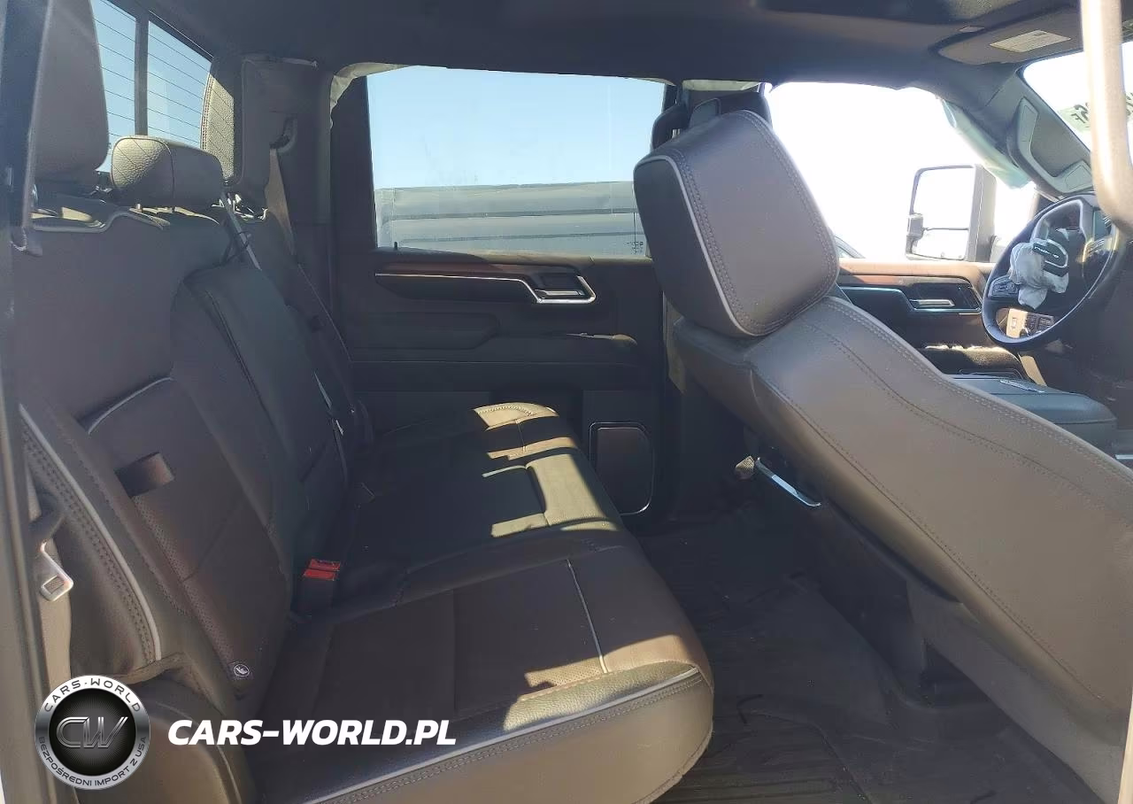 2025 GMC Sierra K3500 Denali VIN:1GT4UWEY8SF100905 - 10