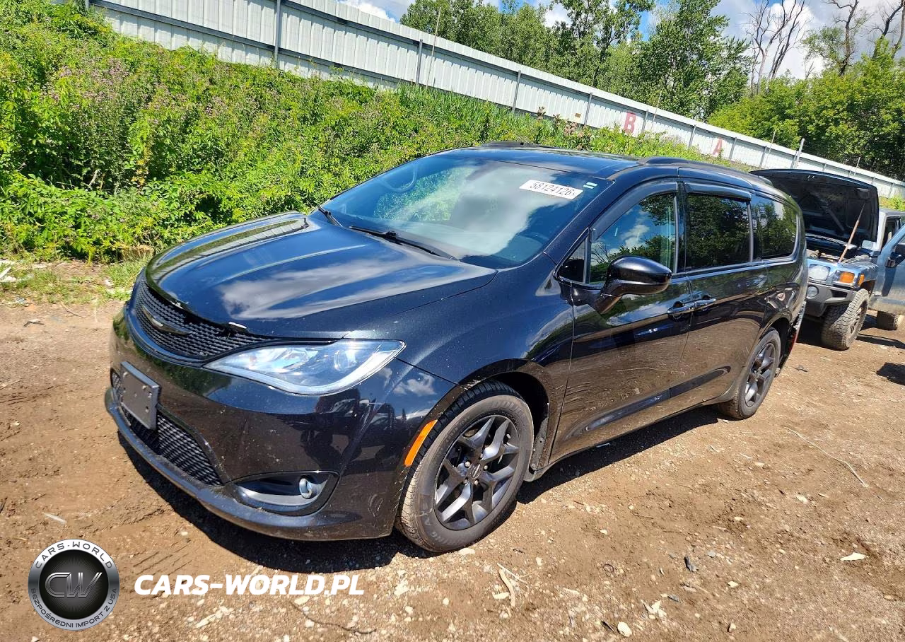2018 Chrysler Pacifica Touring L Plus – zdjęcie 1 z 14