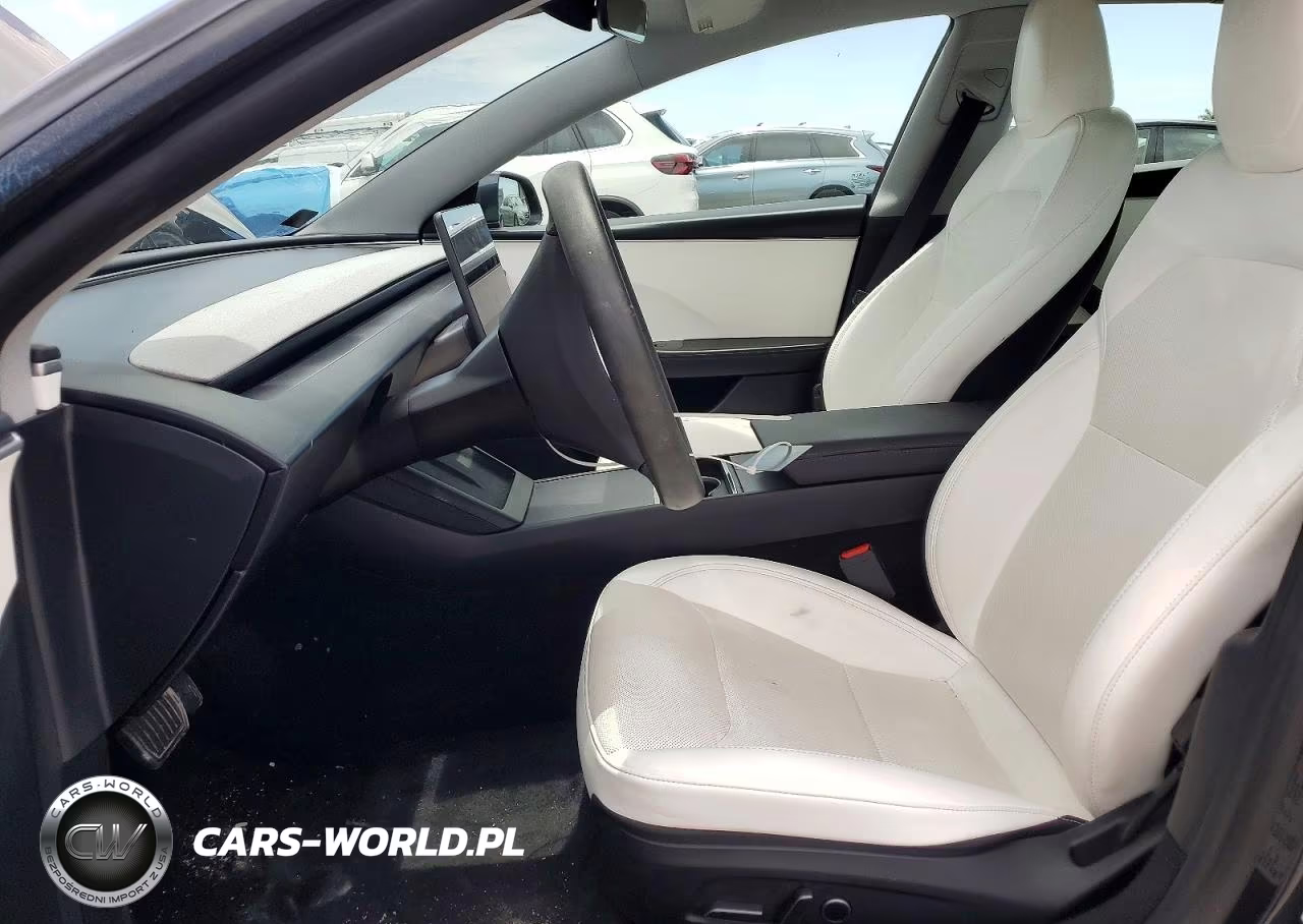2024 Tesla Model 3 VIN:5YJ3E1EA8RF871717 - 7