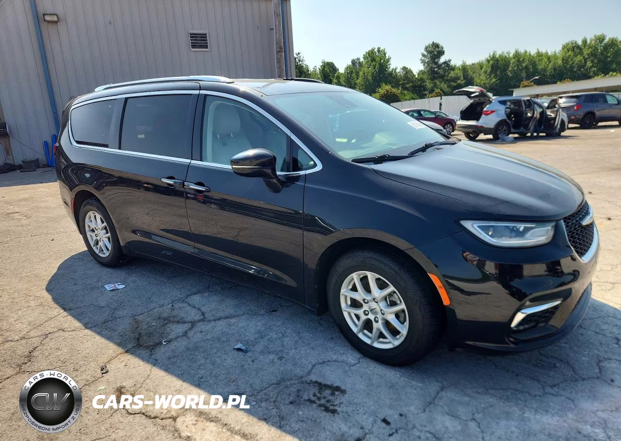 2021 Chrysler Pacifica Touring L VIN:2C4RC1BG8MR543266 - 4