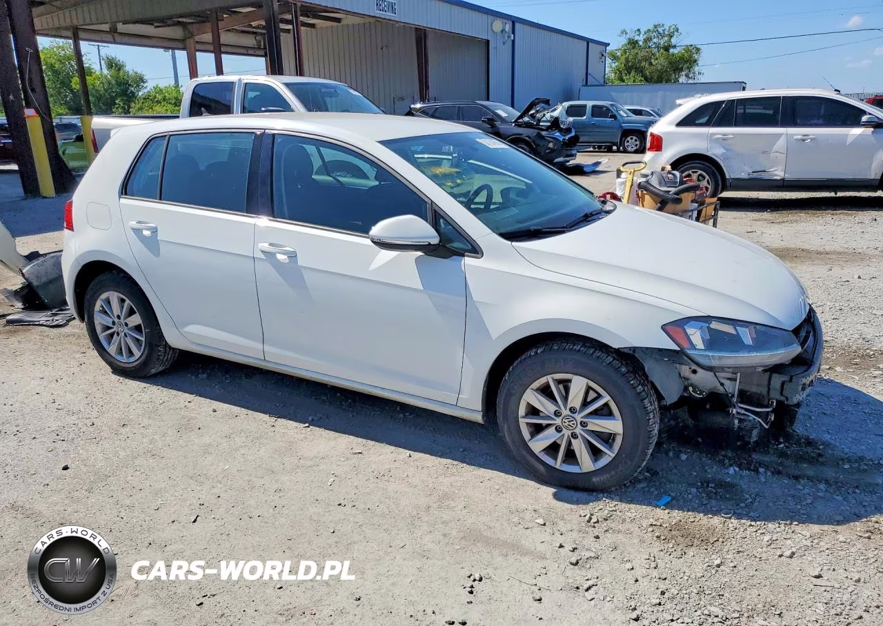 2018 Volkswagen Golf S VIN:3VWG17AU5JM253557 - 4