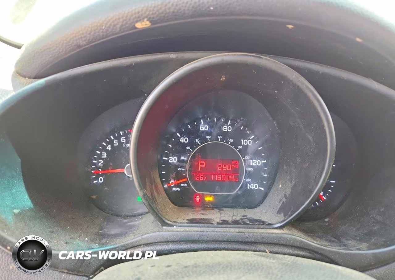 2015 Kia Soul Base VIN:KNDJN2A21F7123890 - 9