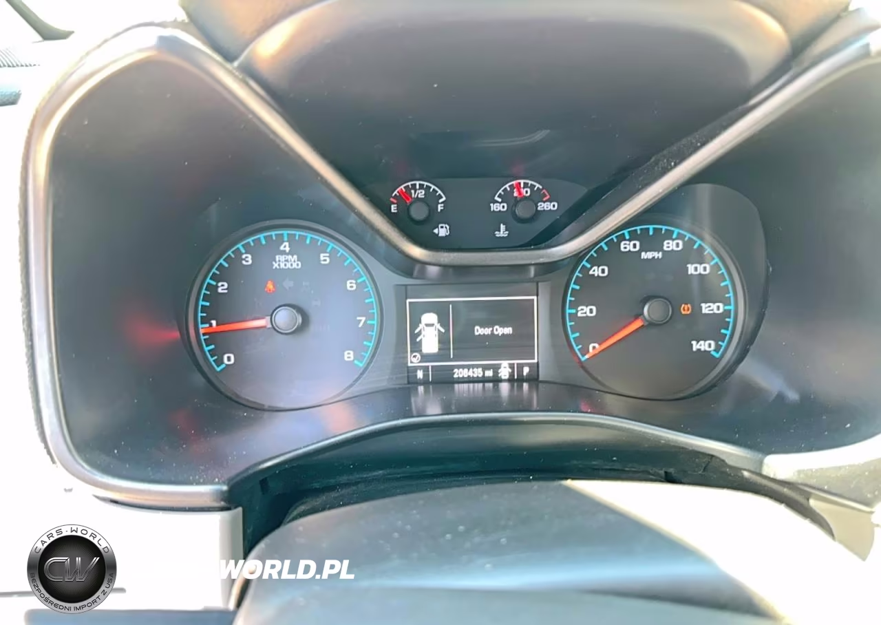 2018 Chevrolet Colorado VIN:1GCHSBEA1J1147708 - 8
