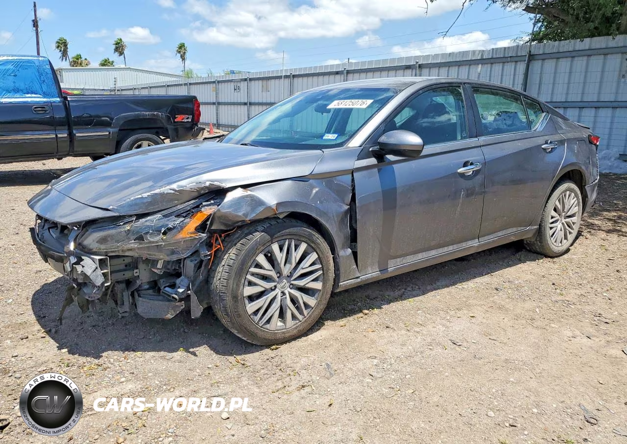 2023 Nissan Altima Sv – zdjęcie 1 z 12