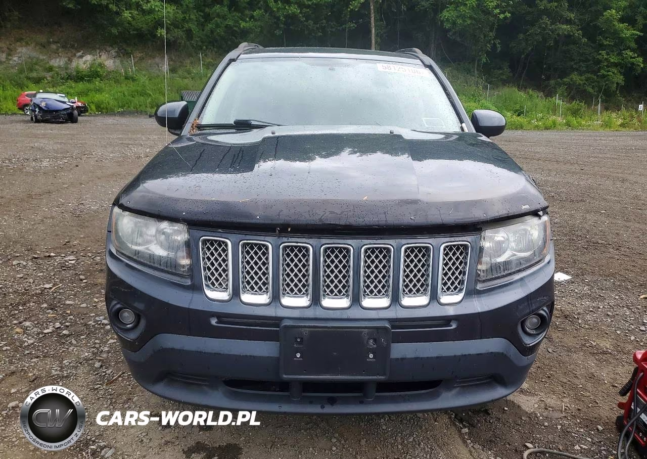 2014 Jeep Compass Latitude VIN:1C4NJDEB3ED530824 - 5