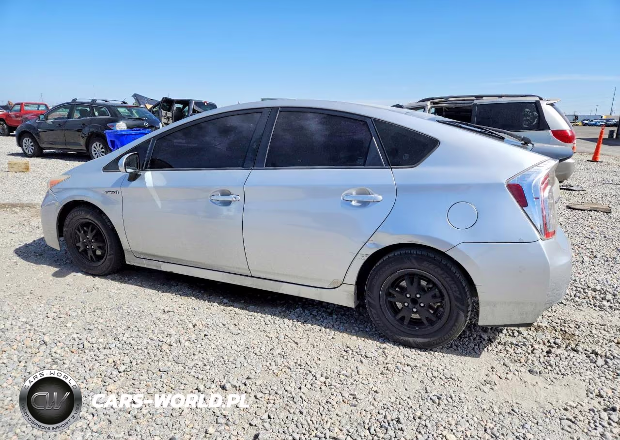 2012 Toyota Prius Two VIN:JTDKN3DUXC5496733 - 2
