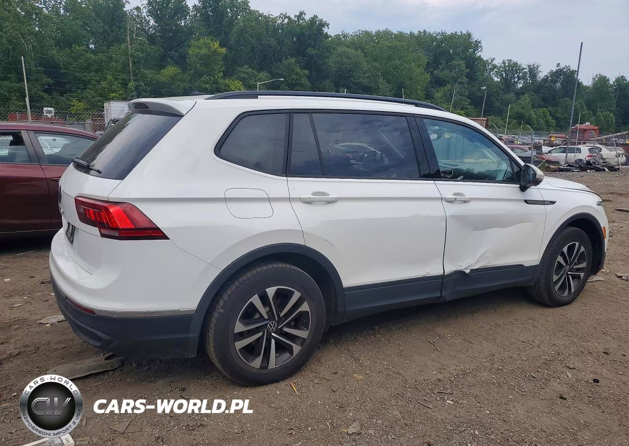 2023 Volkswagen Tiguan S VIN:3VVRB7AX1PM072369 - 3