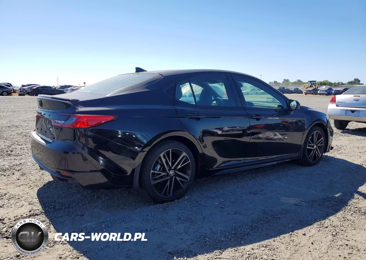 2025 Toyota Camry Xse VIN:4T1DAACK9SU557210 - 3