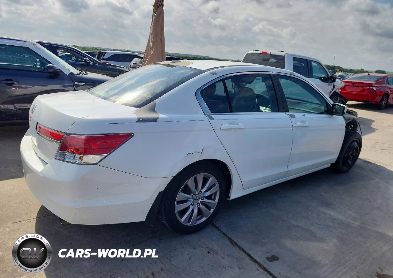 2011 Honda Accord Exl VIN:1HGCP2F84BA125812 - 3