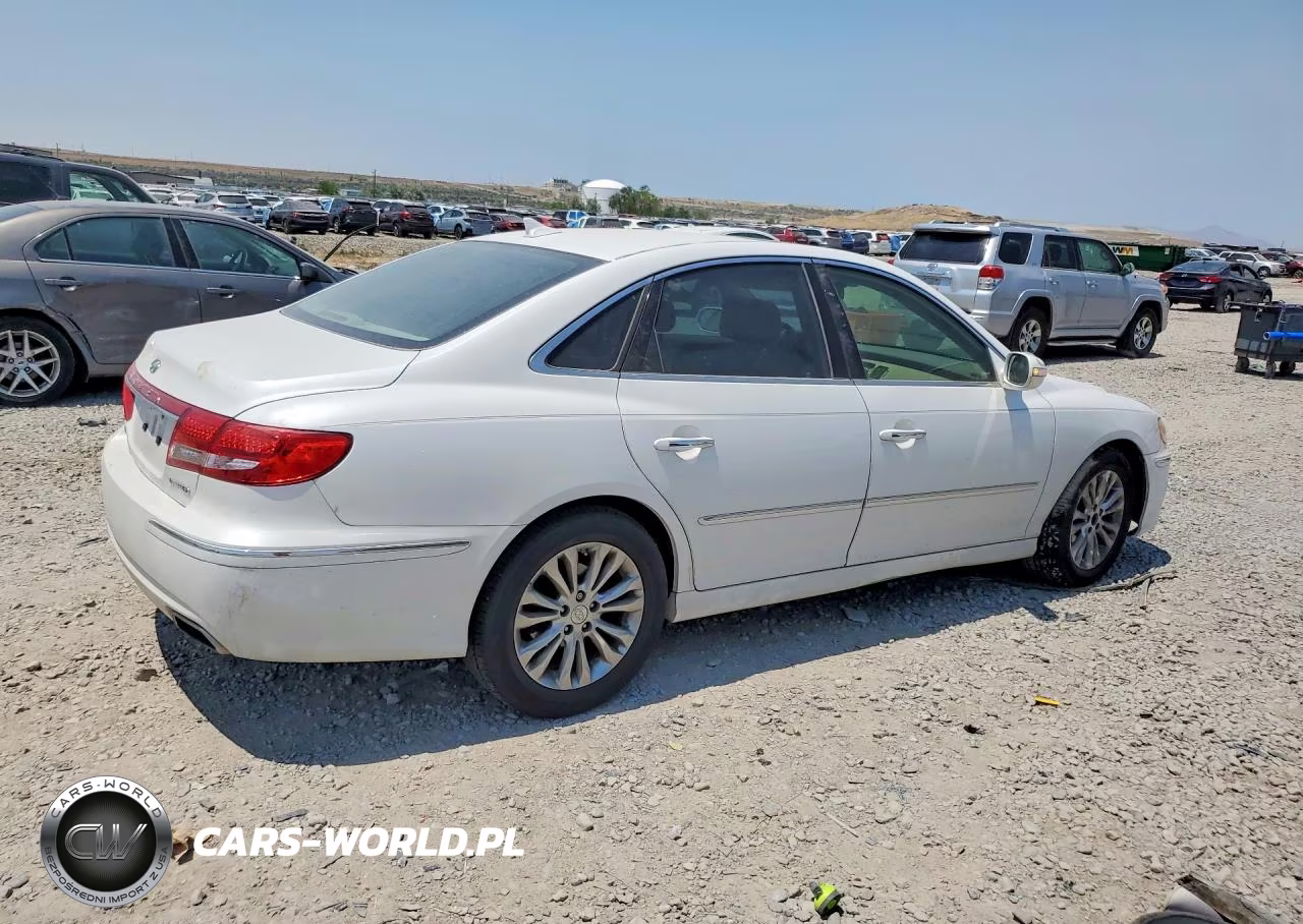 2011 Hyundai Azera Limited VIN:KMHFC4DF9BA539474 - 3