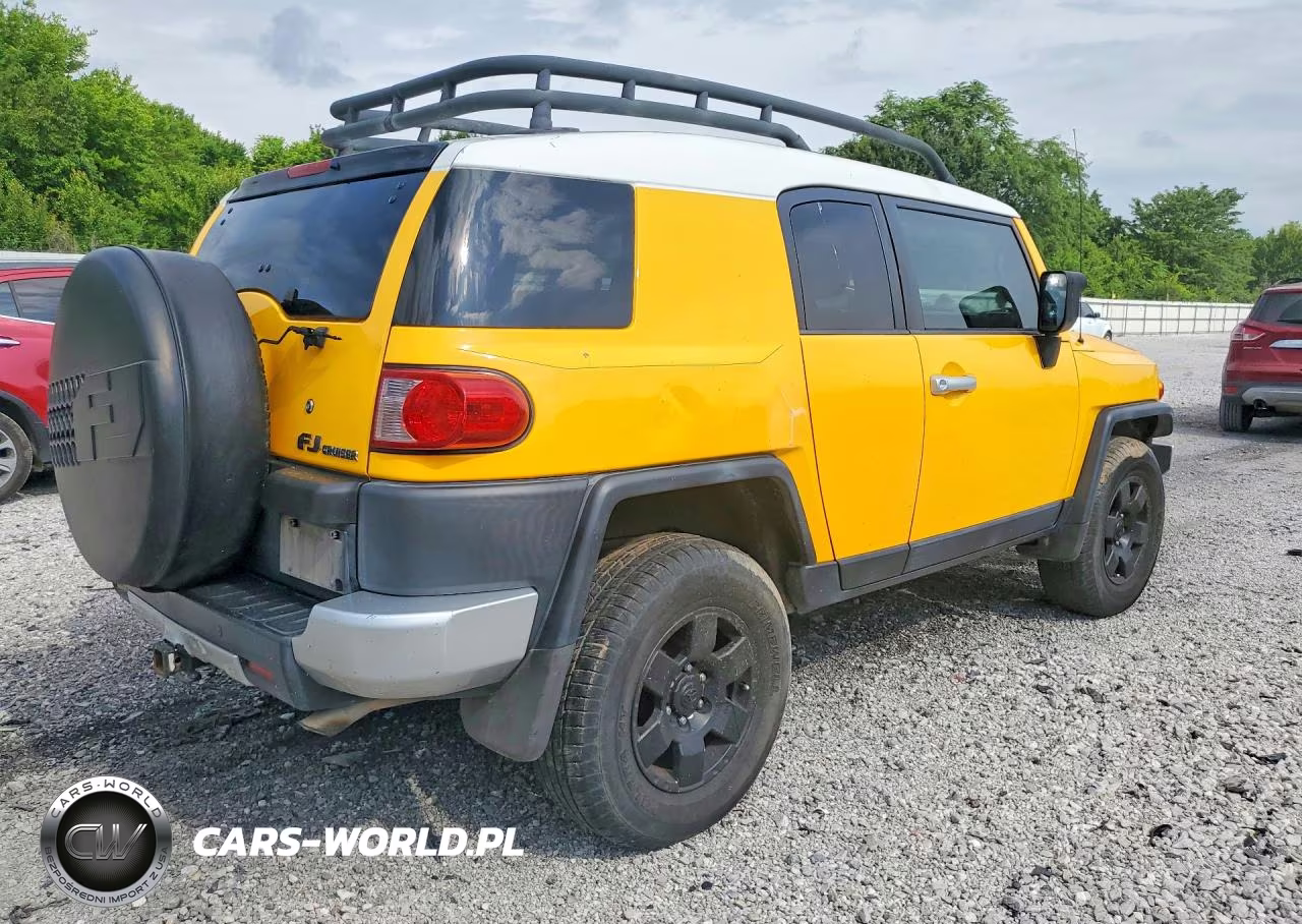 2007 Toyota Fj Cruiser Base VIN:JTEBU11F570101370 - 3