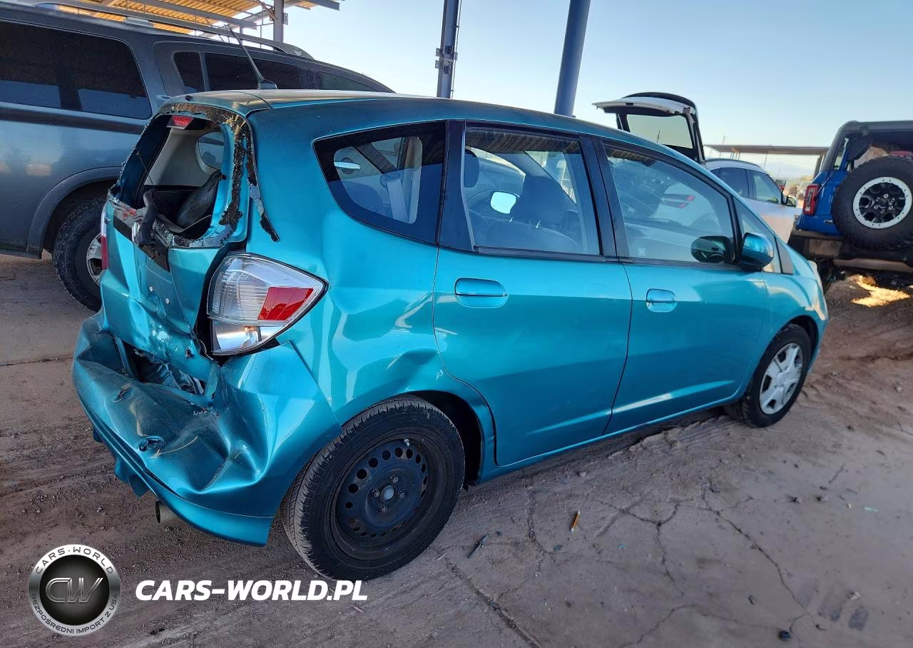 2012 Honda Fit VIN:JHMGE8H38CC009737 - 3