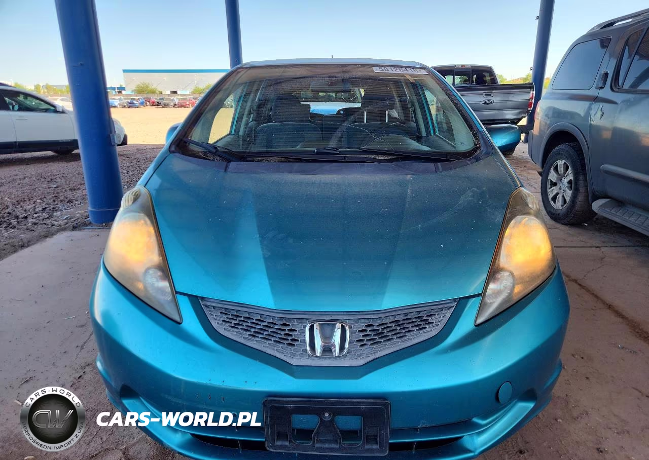 2012 Honda Fit VIN:JHMGE8H38CC009737 - 5