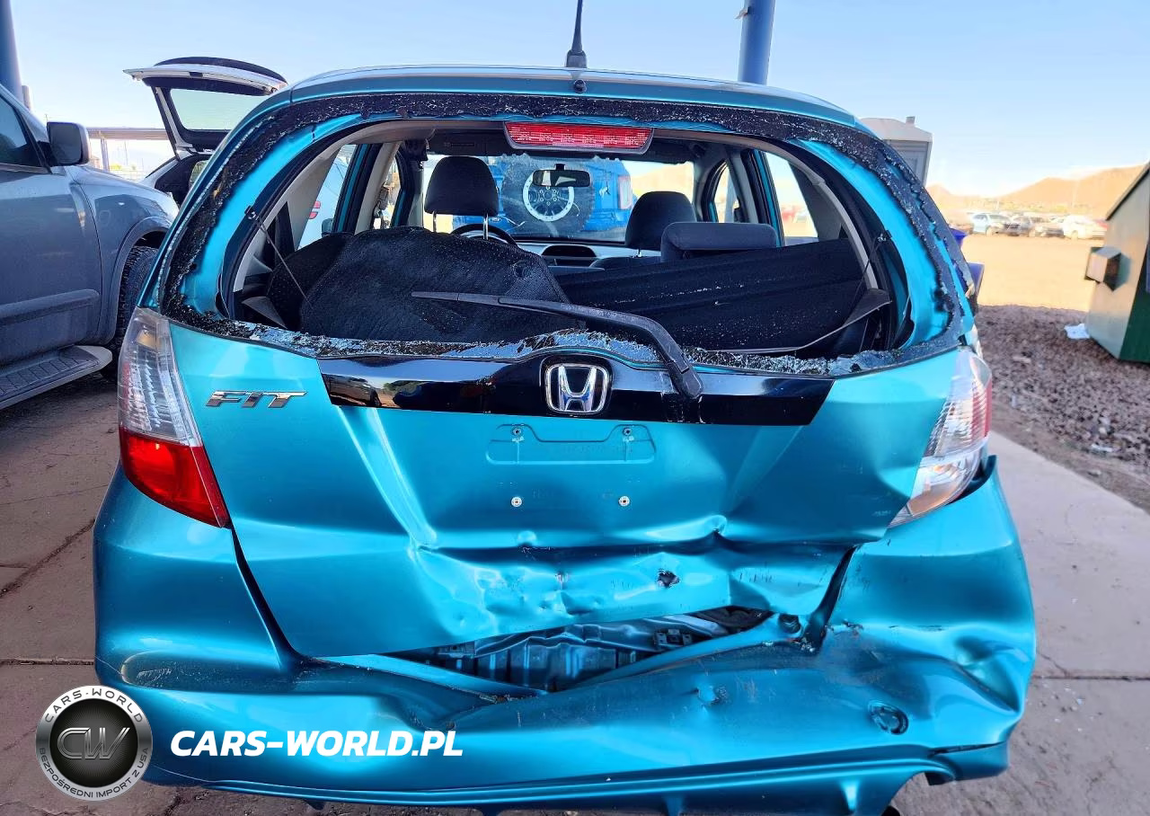 2012 Honda Fit VIN:JHMGE8H38CC009737 - 6