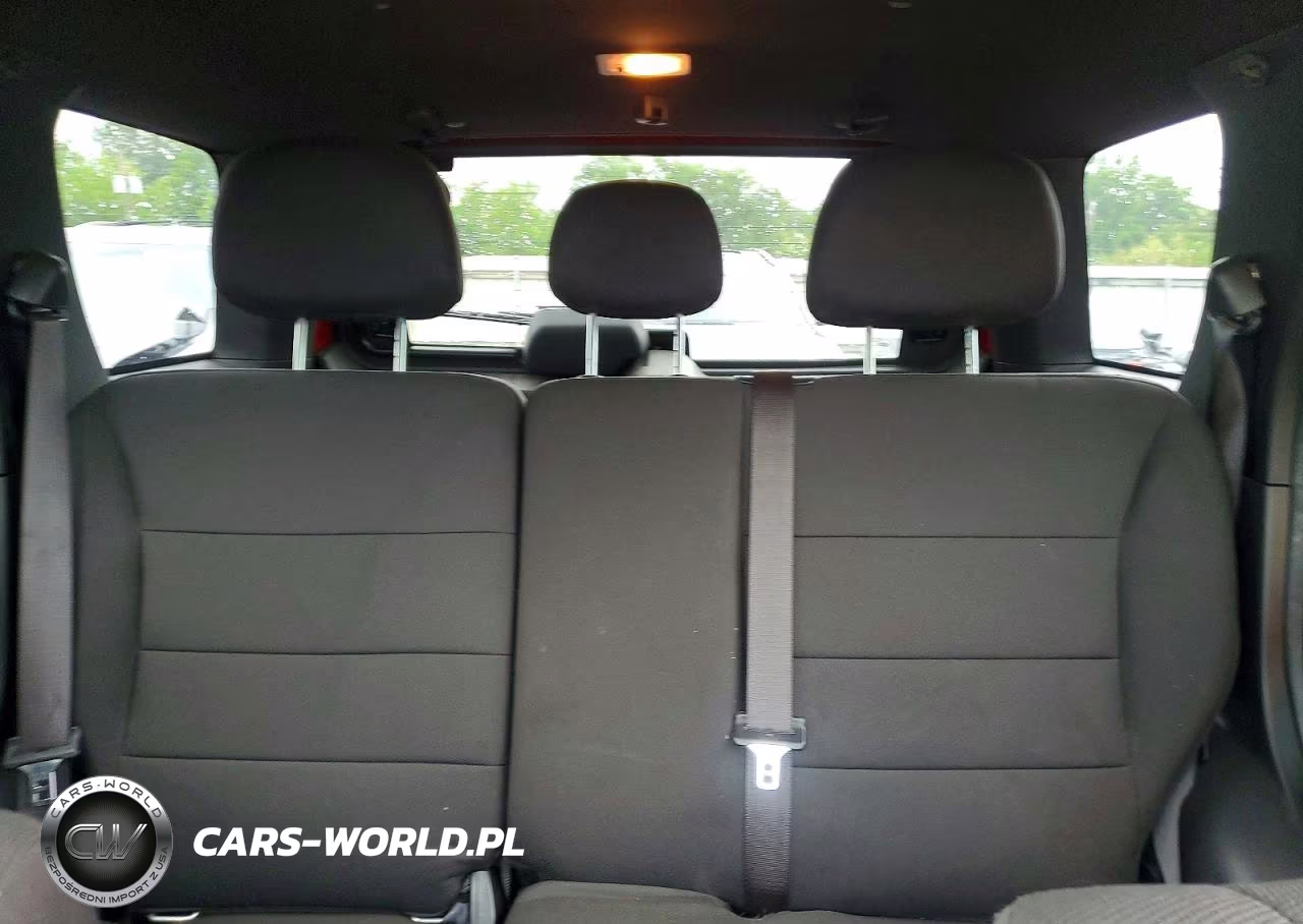 2010 Ford Escape Xlt VIN:1FMCU0D75AKA54307 - 10
