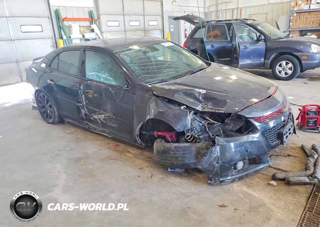 2015 Chevrolet Malibu VIN:1G11E5SX2FF114044 - 4