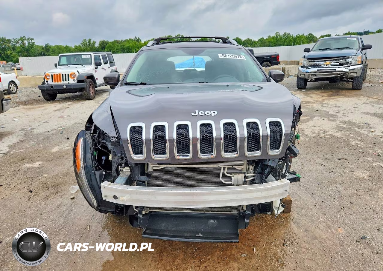 2018 Jeep Cherokee Latitude Plus VIN:1C4PJLLX9JD556646 - 5
