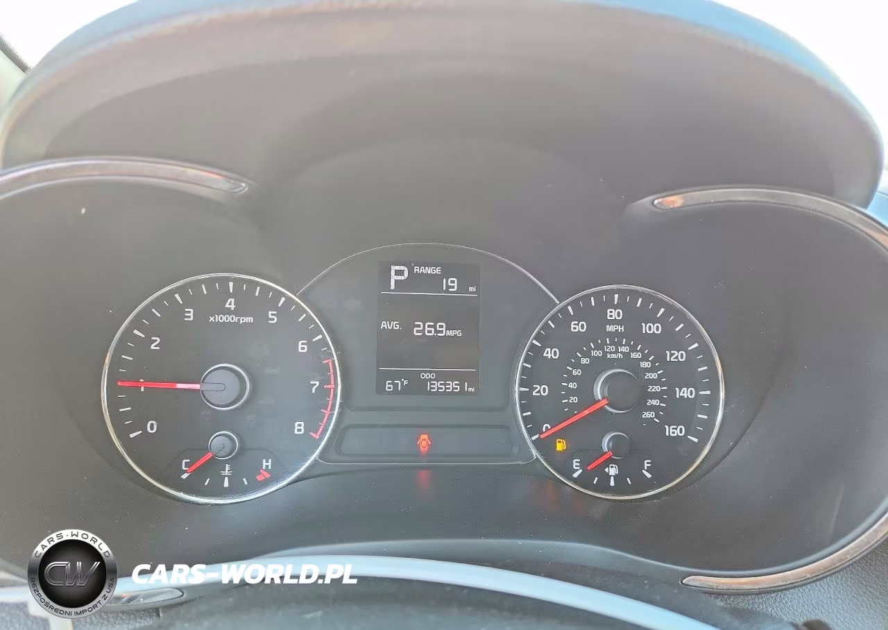 2017 Kia Forte Lx VIN:3KPFK4A75HE065159 - 9