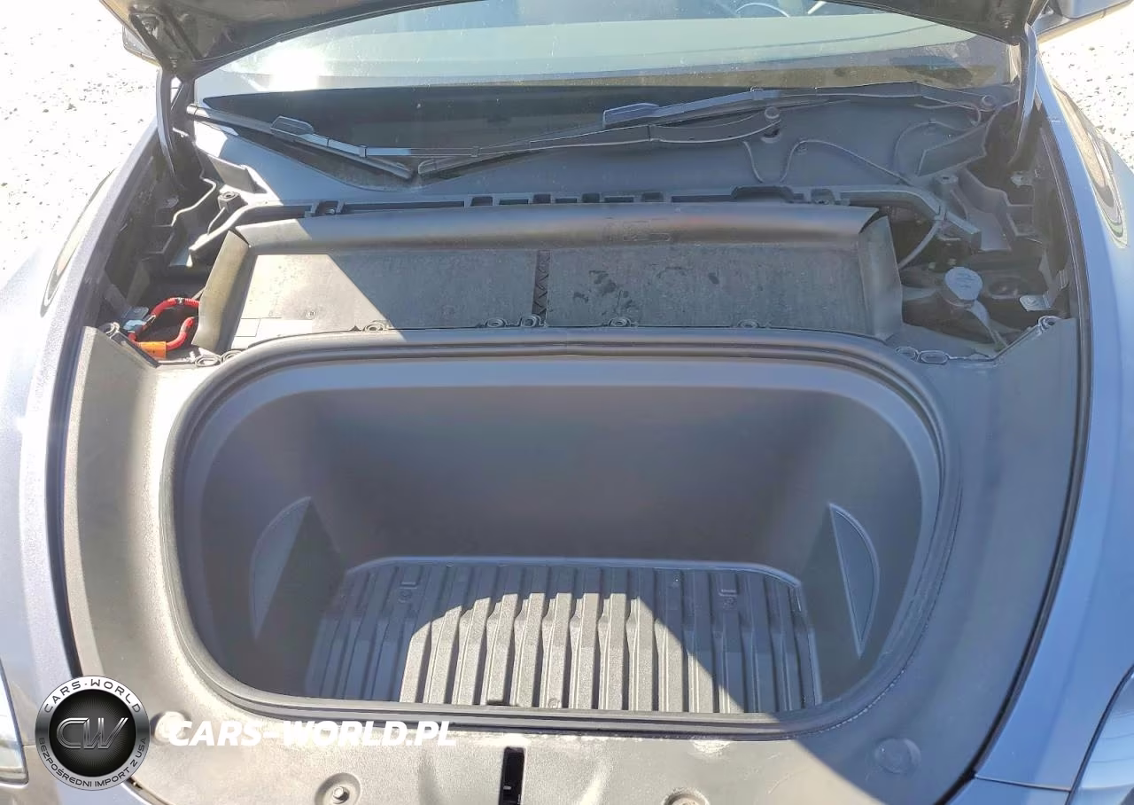 2023 Tesla Model Y VIN:7SAYGAEE6PF619760 - 11