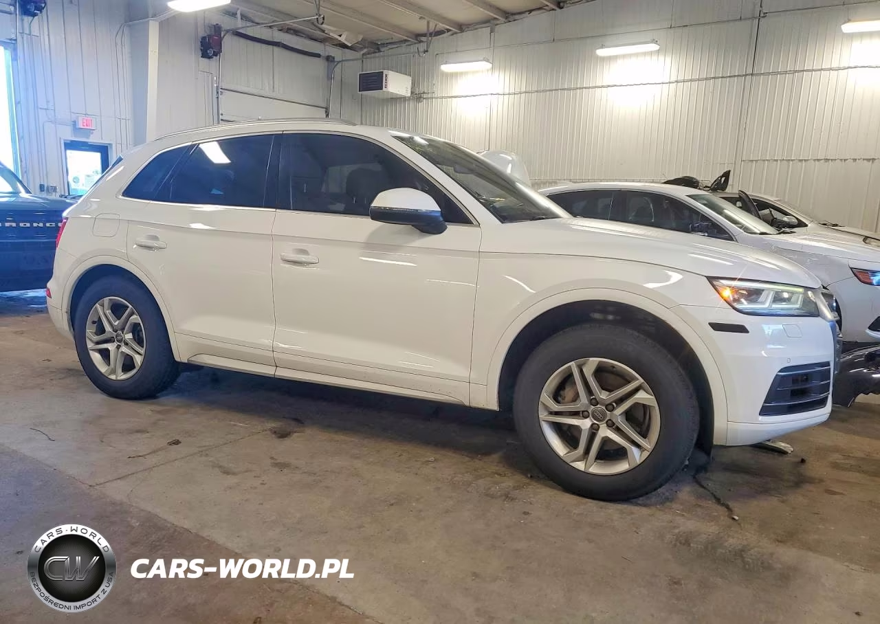 2018 Audi Q5 Premium Plus VIN:WA1BNAFY7J2174533 - 4