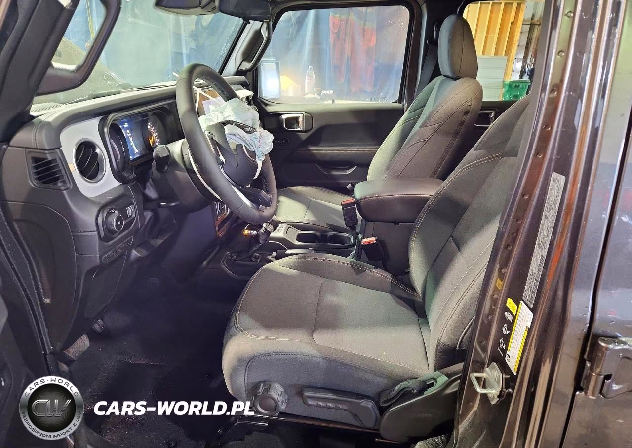 2026 Jeep Wrangler Sahara VIN:1C4PJXEG3TW255110 - 7