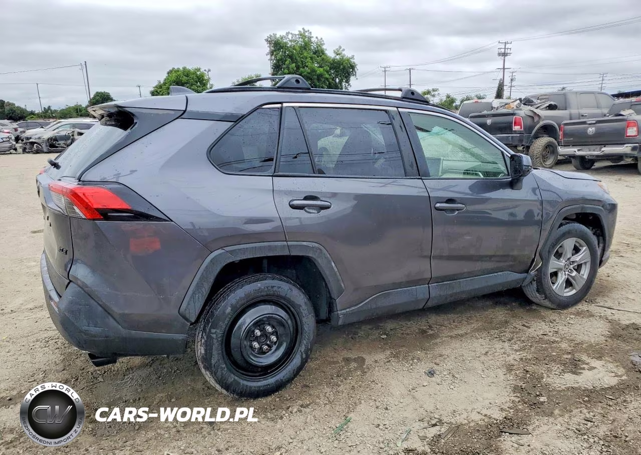 2024 Toyota Rav4 Xle VIN:JTMW1RFV9RJ026960 - 3