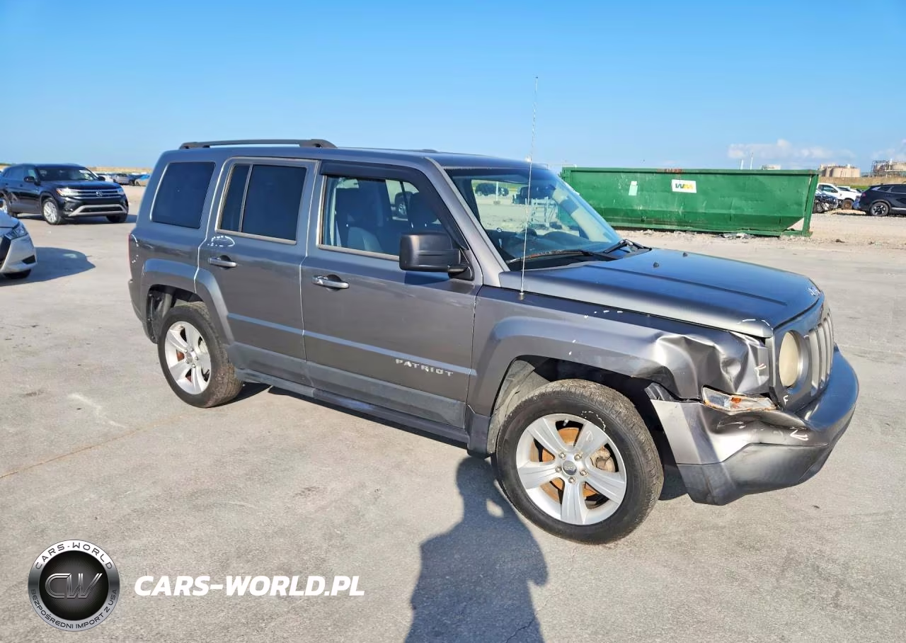 2012 Jeep Patriot Latitude VIN:1C4NJPFAXCD557135 - 4