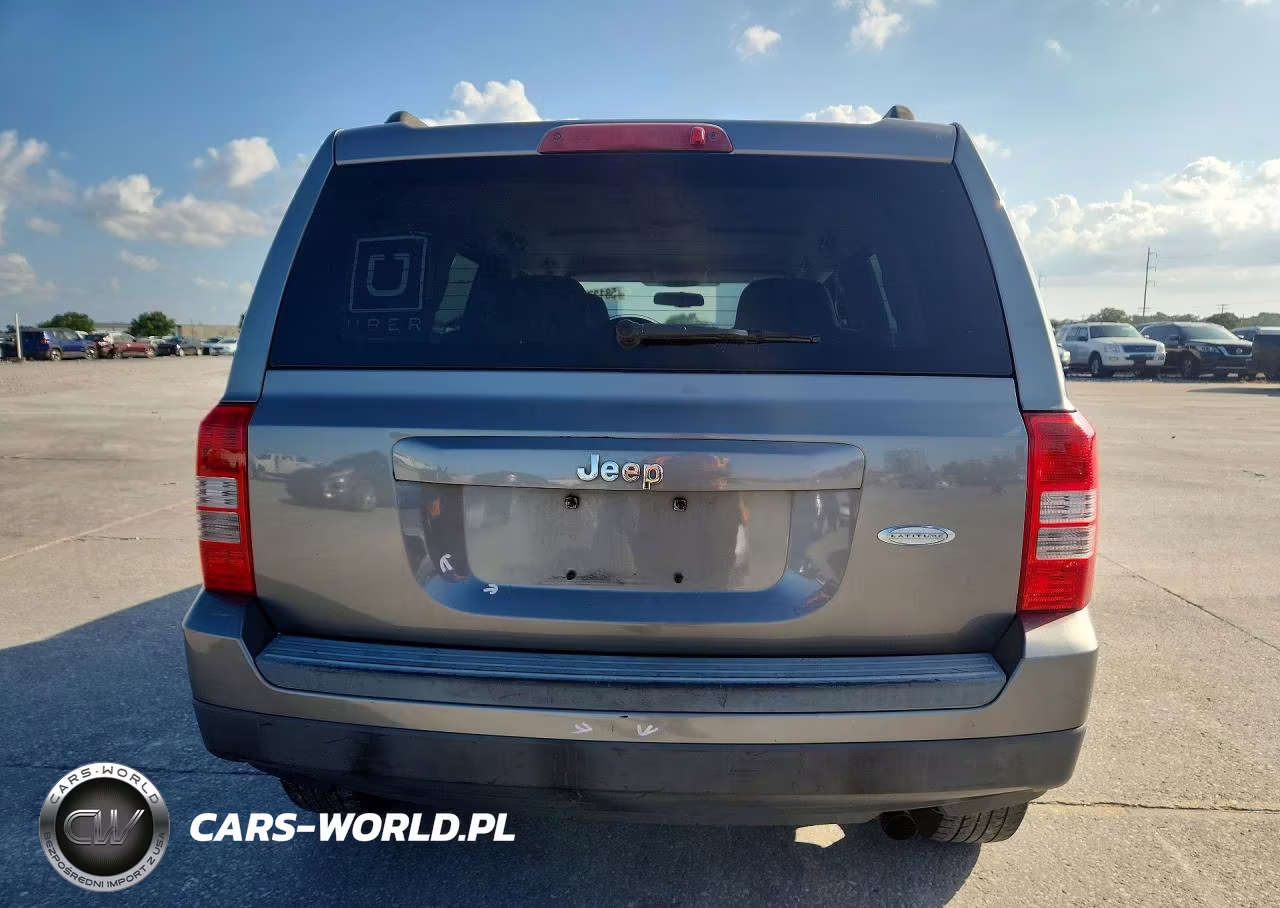 2012 Jeep Patriot Latitude VIN:1C4NJPFAXCD557135 - 6