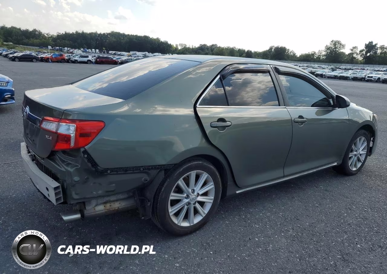 2012 Toyota Camry VIN:4T4BF1FKXCR193455 - 3